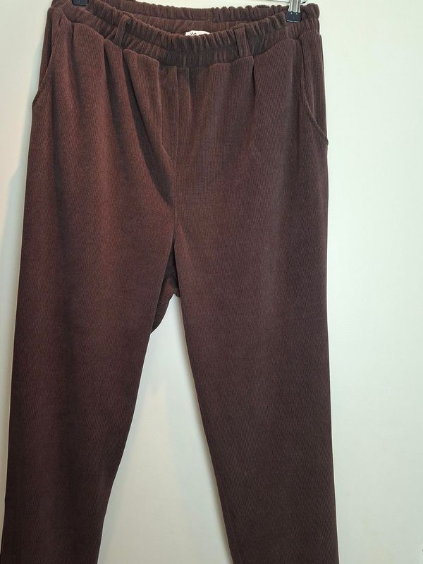 Victoria Broek Bruin 66301.8