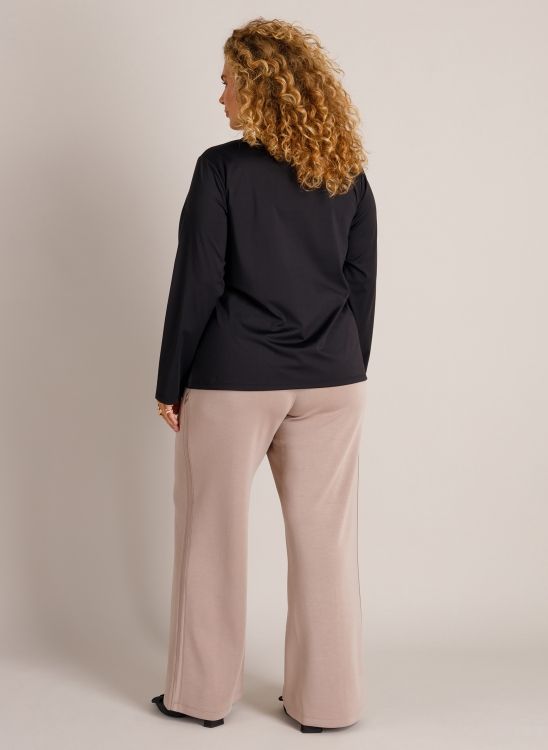 Yest Curve A006629 Black A006629