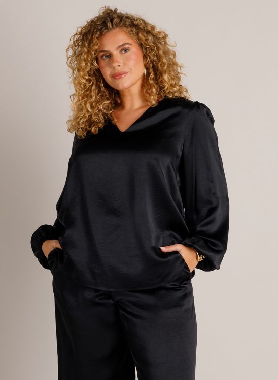 Yest Curve A006645 Black A006645
