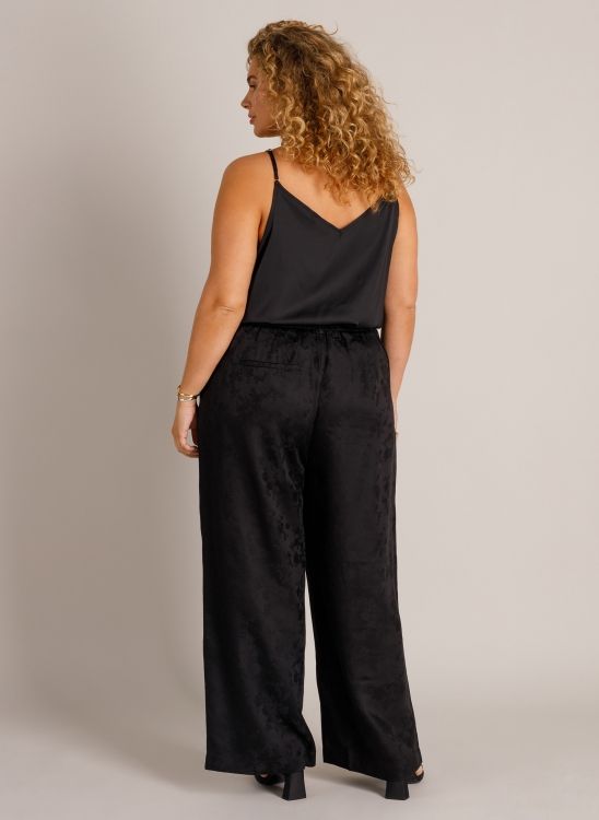 Yest Curve A006646 Black A006646