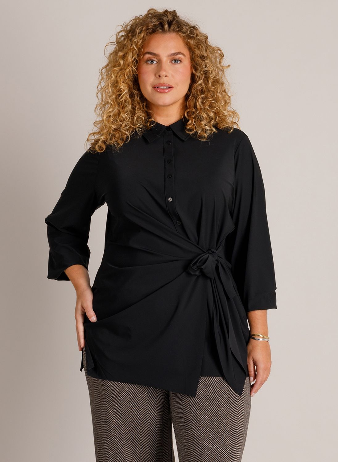 Yest Curve A006752 Black A006752