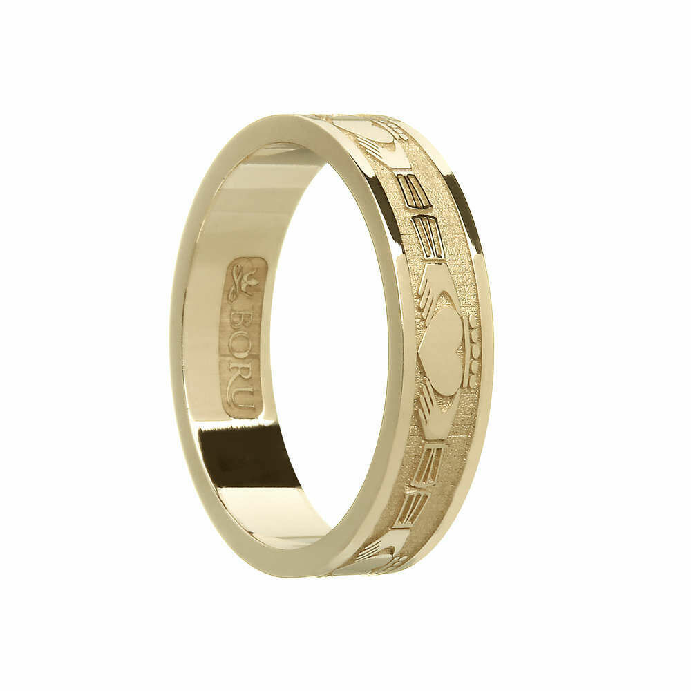 Ladies 10kt Gold Claddagh Wedding Band