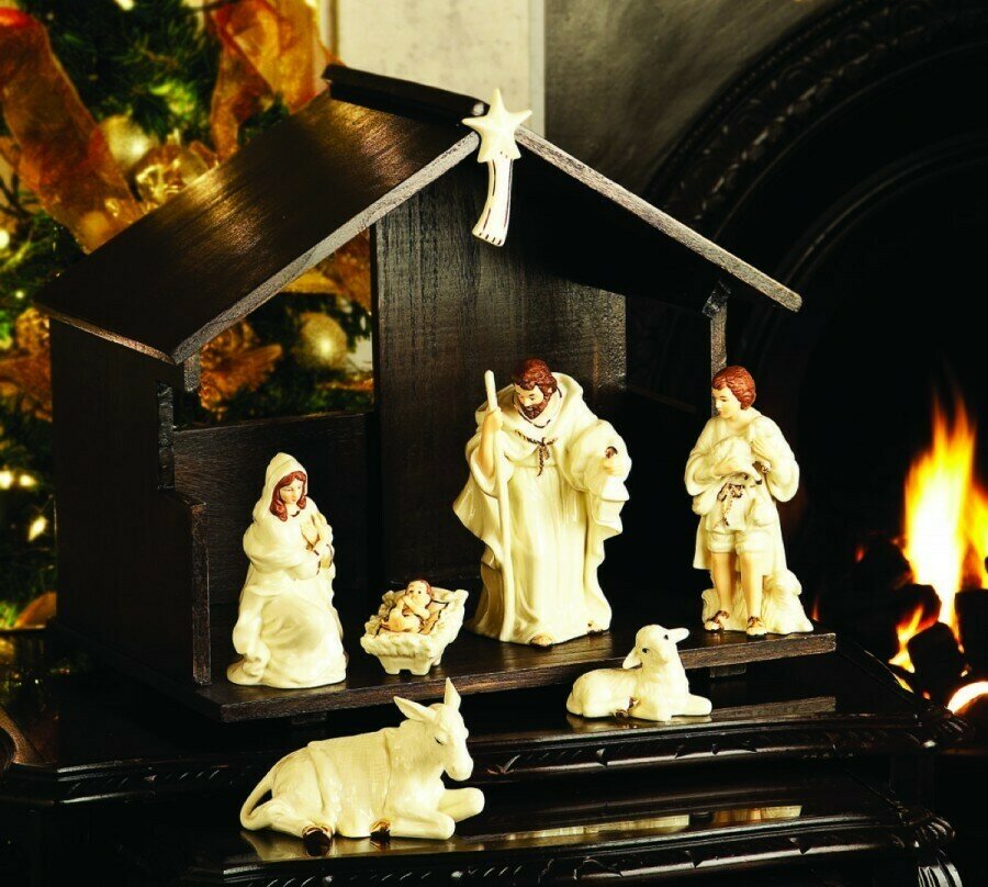Belleek Classic Nativity Set- Stable Included