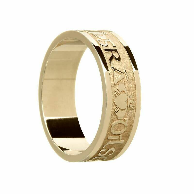 Mens 10kt Gold &quot;Gra Dilseacht Cairdeas&quot; (Love, Loyalty, Friendship) Wedding Band