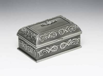 Mullingar Pewter Claddagh Jewellery Box- Medium