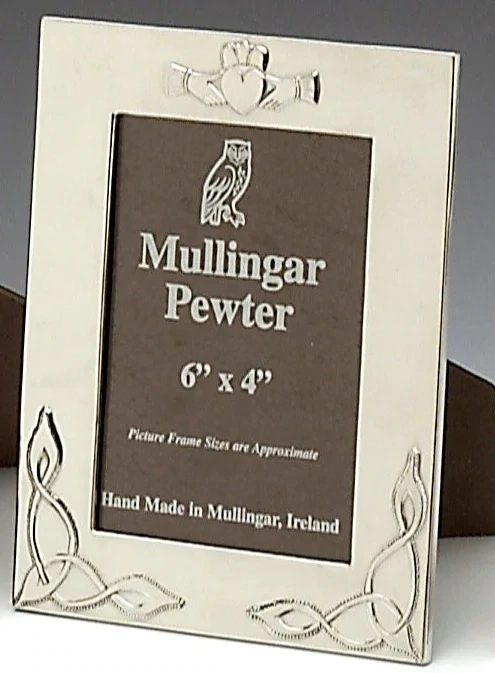 Mullingar Pewter 4&quot;  x 6&quot; Claddagh Frame Medium Disc.