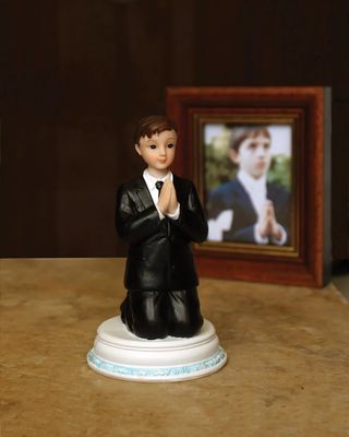 Communion Boy Figurine Disc.