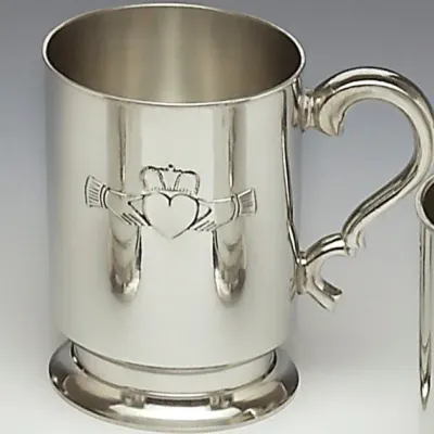 Mullingar Pewter Claddagh Pint Tankard Mullingar Pewter Claddagh Pint Tankard