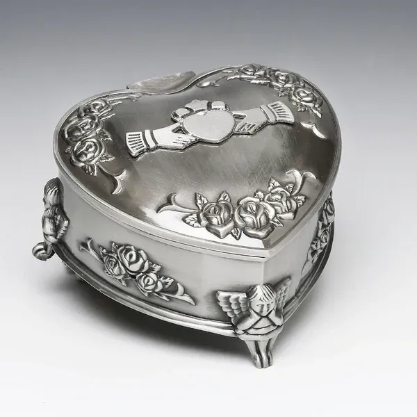 Mullingar Pewter Rose/Heart Shaped Claddagh Jewelry Box Mullingar Pewter Rose/Heart Shaped Claddagh Jewelry Box