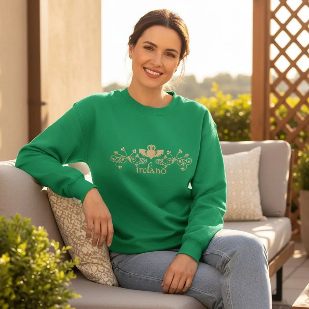 Claddagh Crew Sweatshirt- Kelly Green