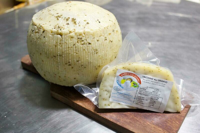 Formaggio vacchino all&#39;origano