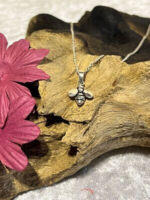Dainty Bee Silver Necklace