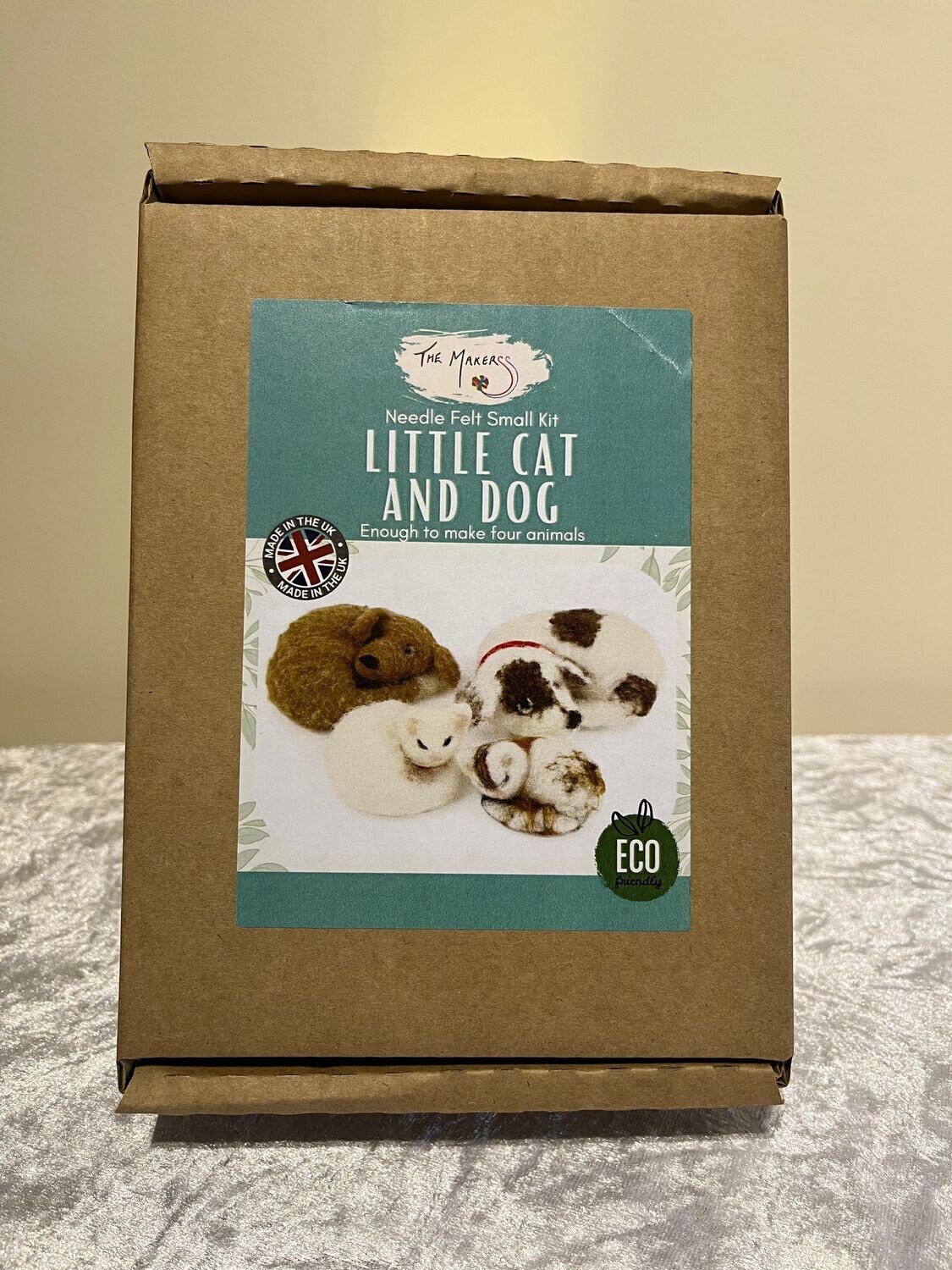 Little Cat and Dog Small Needle Felt Kit