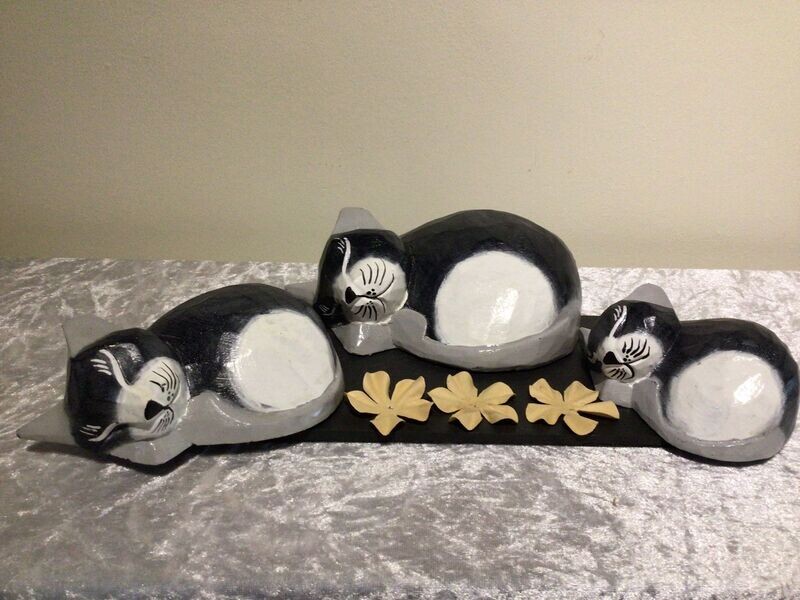 Set of 3 Sleeping Cats