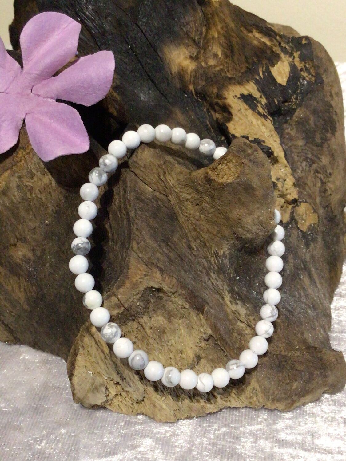 White Howlite Stretch Bracelet