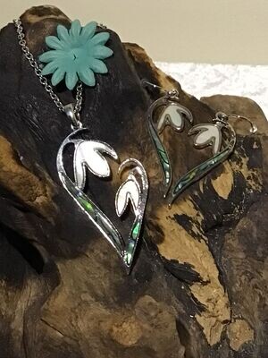 Paua Shell and Mother of Pearl Snowdrop Necklace and Earrings Set