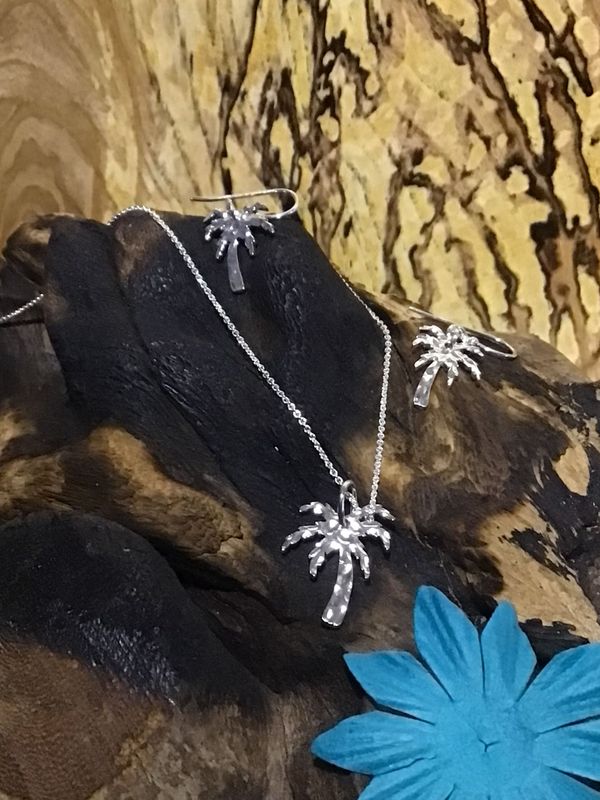 Sterling Silver Textured Palm Tree Necklace and Earrings Set