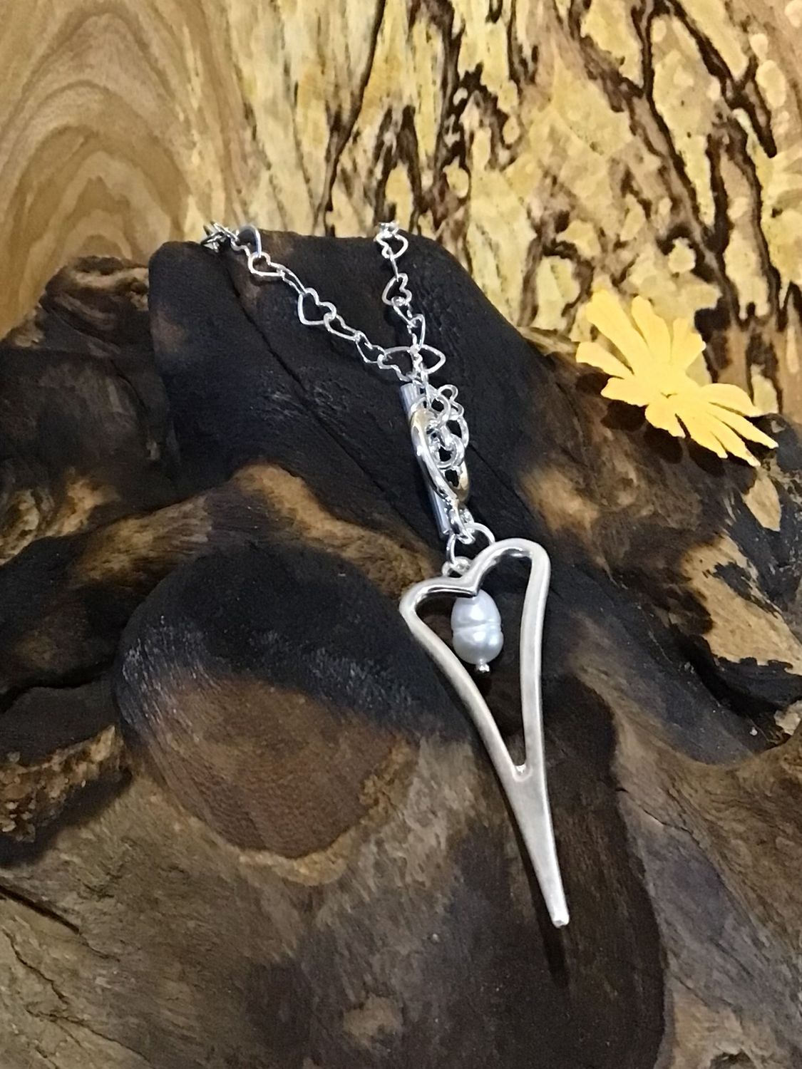 Silver Tone Heart and Pearl T Bar Necklace