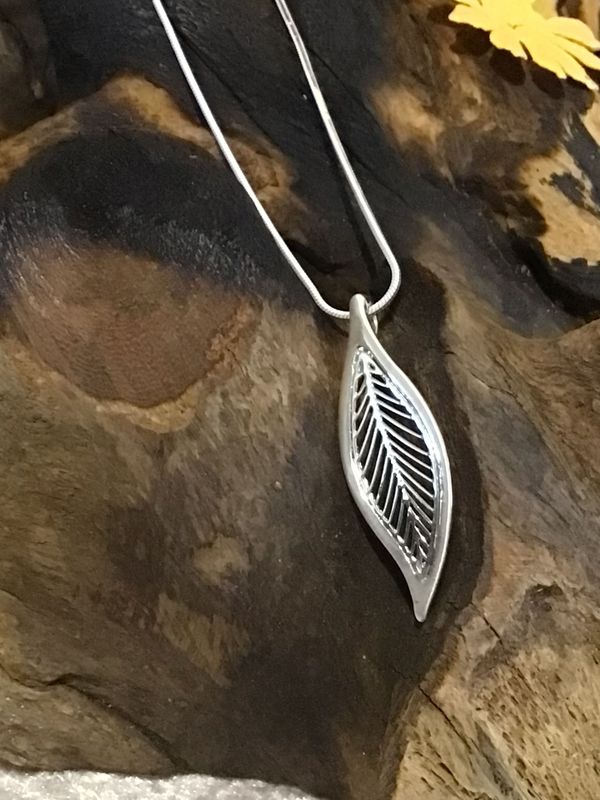 Silver Tone Leaf Necklace