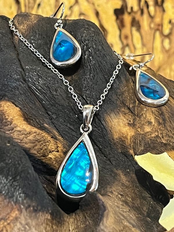 Blue Pear Paua Shell Necklace and Earrings Set