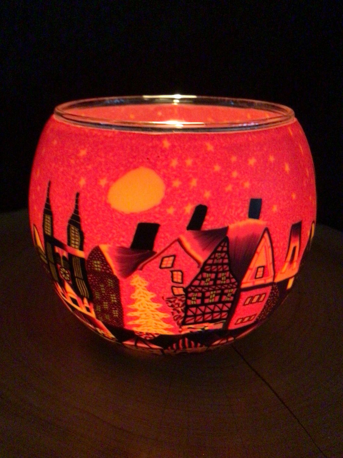 Winter Village Glowing Glass Tea Light Holder