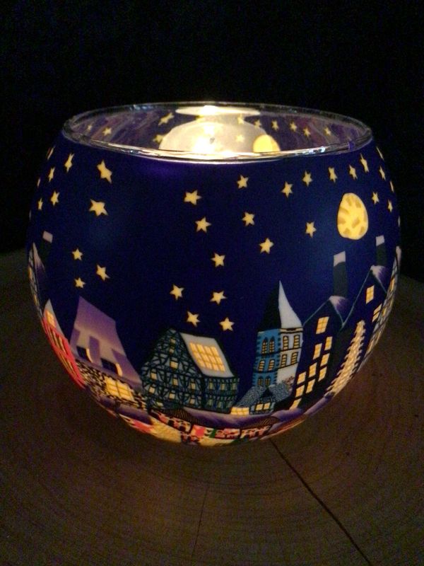 Christmas Market Glowing Glass Tea Light Holder