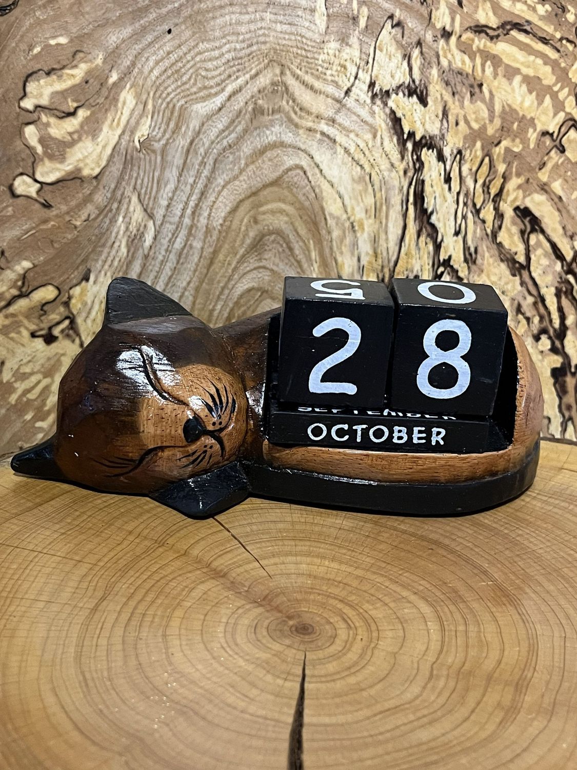 Sleeping Cat Calendar with Date Insert