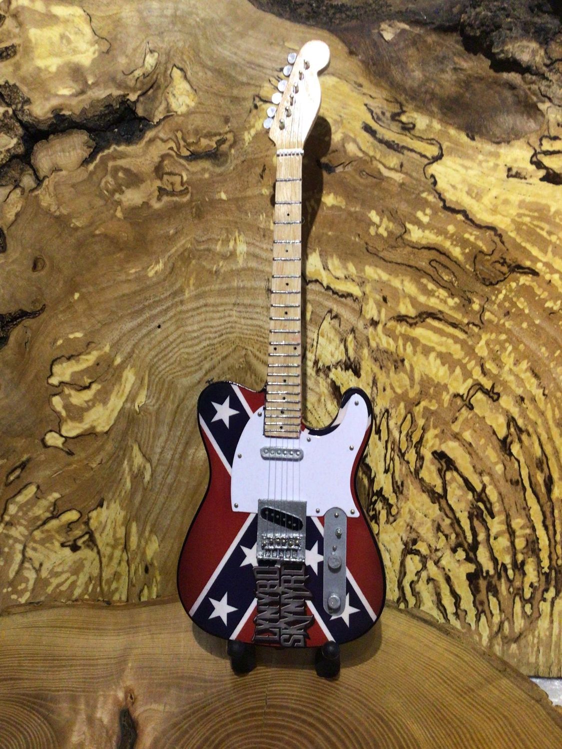 Lynard Skynyrd Wooden 25cm Miniature Guitar