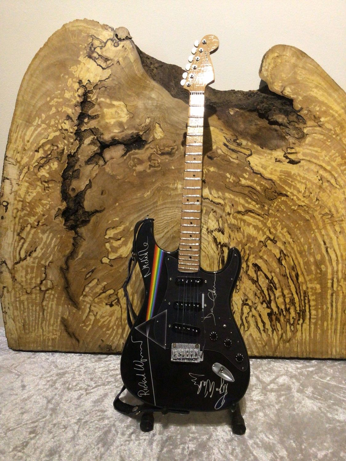 Pink Floyd 40cm Wooden Guitar