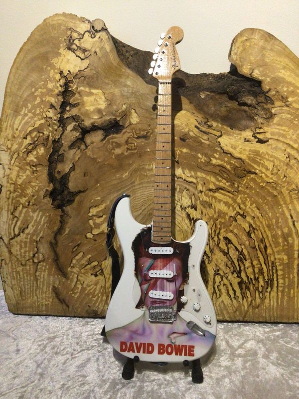 David Bowie (Aladdin Sane) 40cm Wooden Guitar