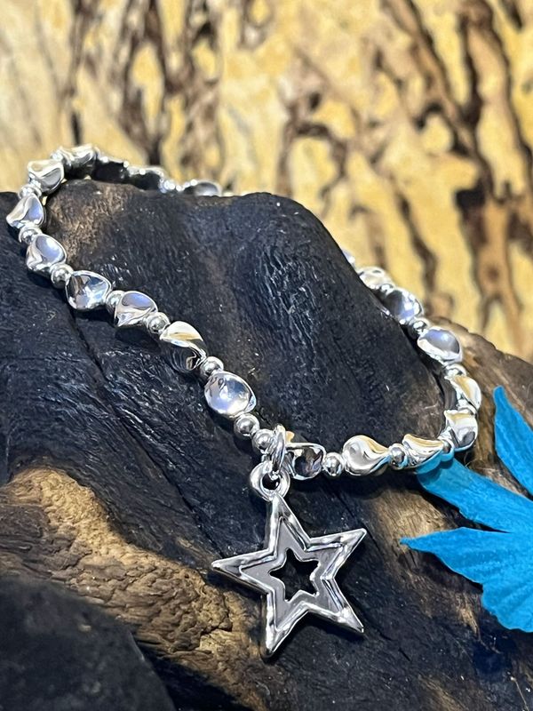 Silver Tone Open Star Stretch Bracelet