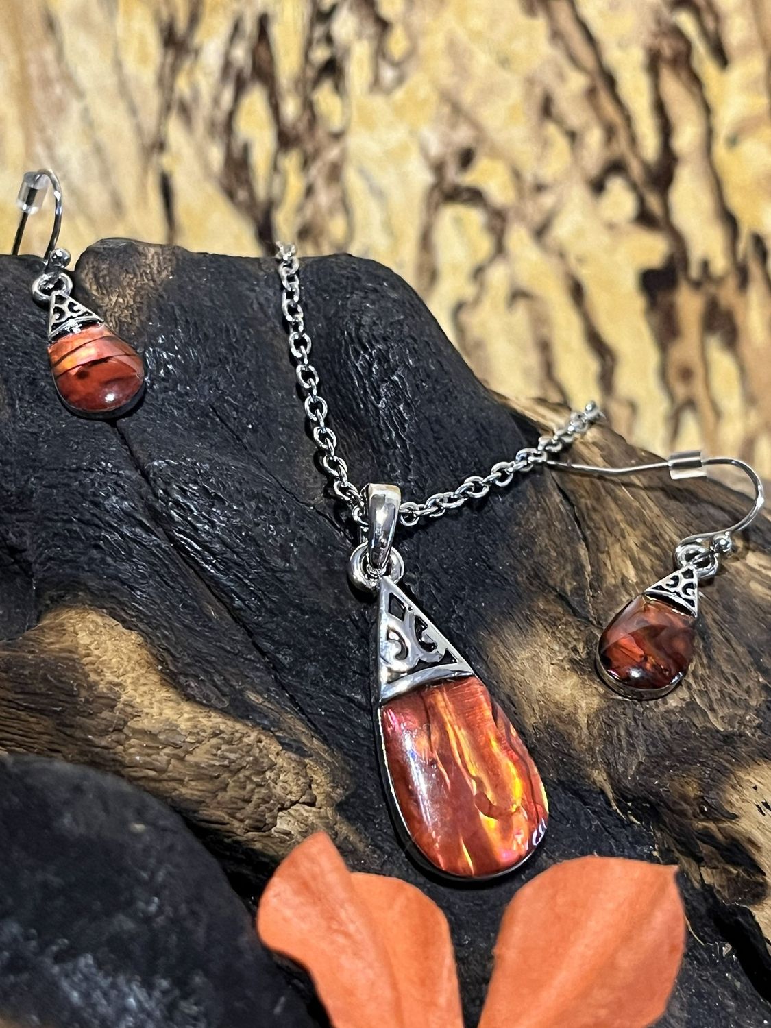Red Teardrop Paua Shell Necklace and Earrings Set