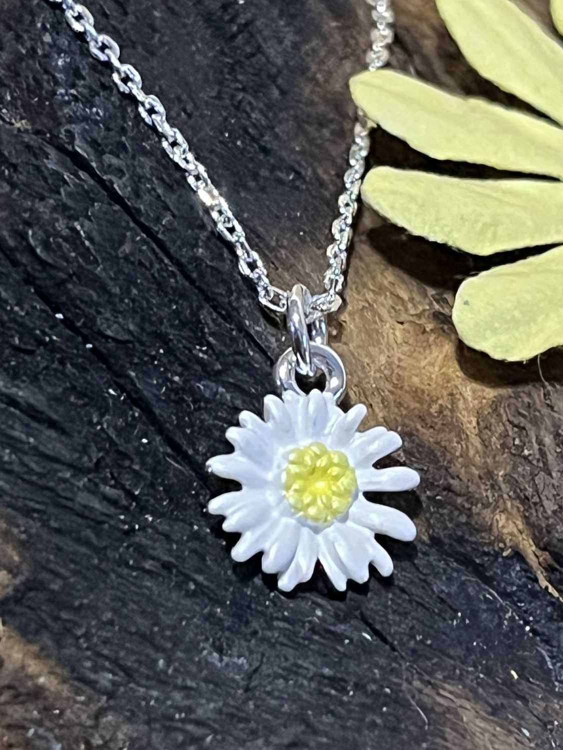 Daisy Necklace