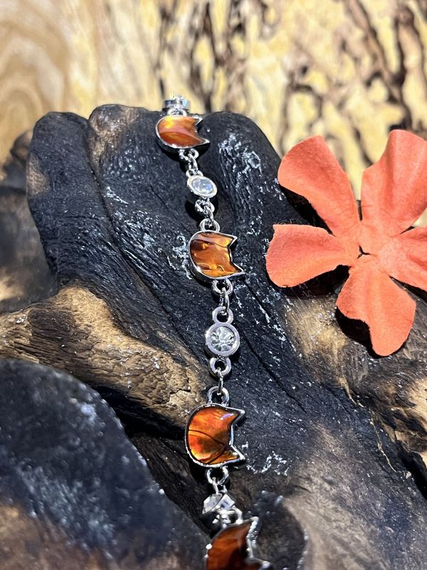 Amber Cat Face Bracelet