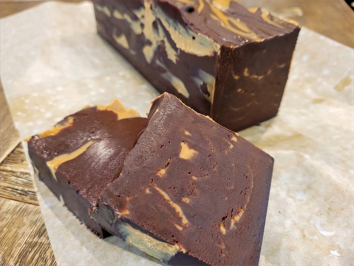 Chocolate Nutter Butter slice