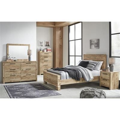 Ashey Queen Hyanna Bedroom Suite Ashey Queen Hyanna Bedroom Suite