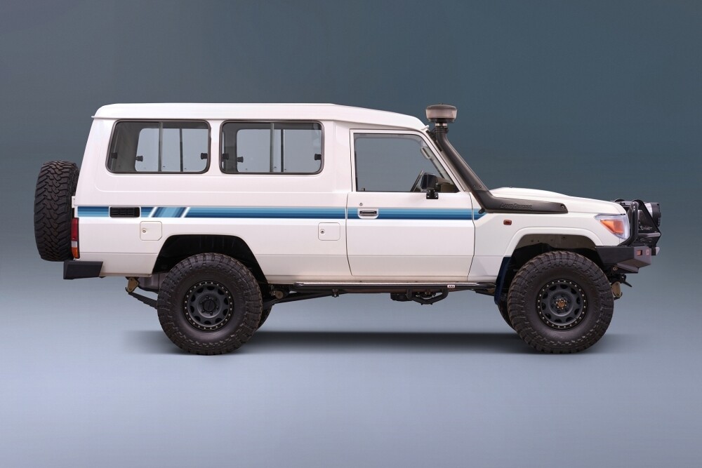 COOMA BODY STRIPES KIT : J78-SERIES TOYOTA LAND CRUISER (TROOP CARRIER)
