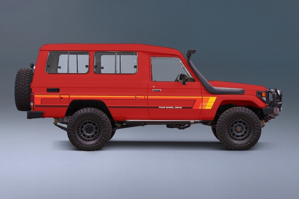 TWEED BODY STRIPES KIT : J75-SERIES TOYOTA LAND CRUISER (TROOP CARRIER)