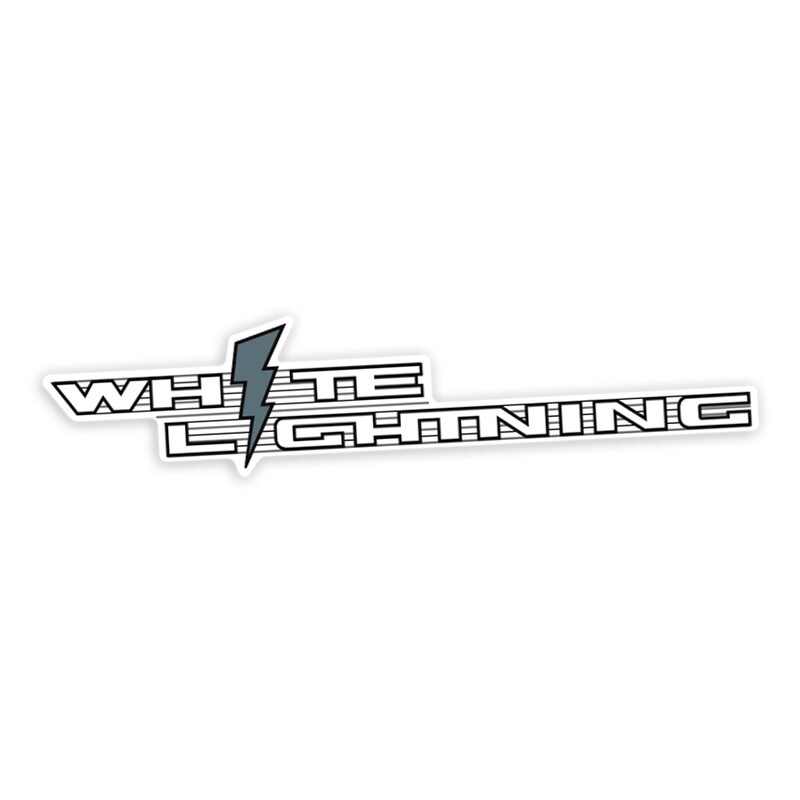 WHITE LIGHTNING TAILGATE & HOOD DECAL  : 60-SERIES LANDCRUISER