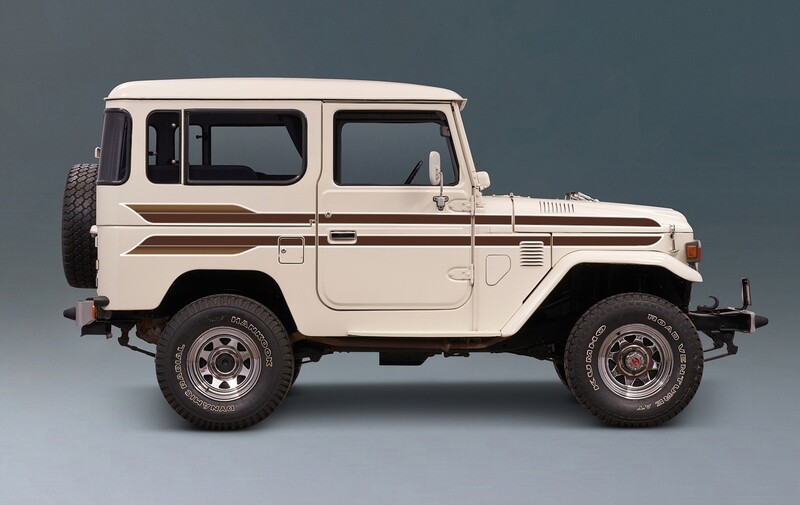 CALIFORNIA BODY STRIPE KIT : J40-SERIES TOYOTA LAND CRUISER (SWB)