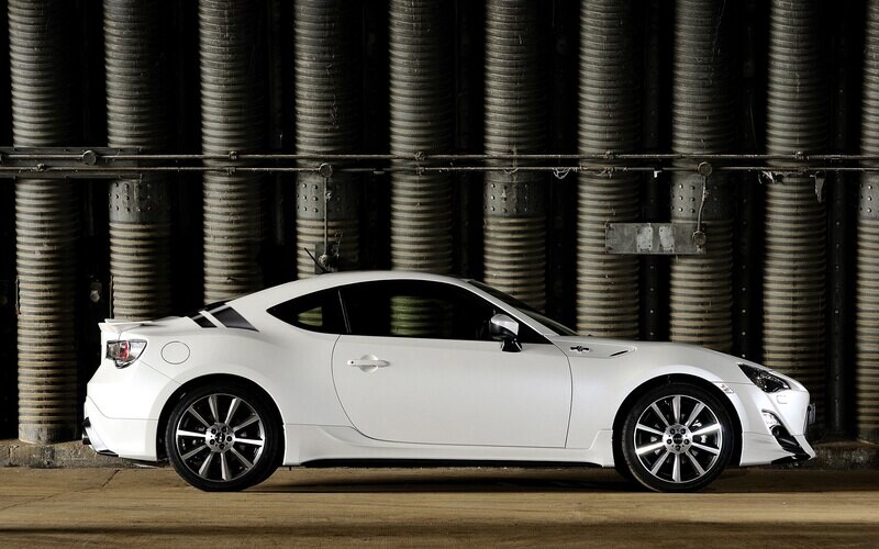 WAR STRIPE DECAL SET : TOYOTA GT86 (2012-2021) (ZN6)
