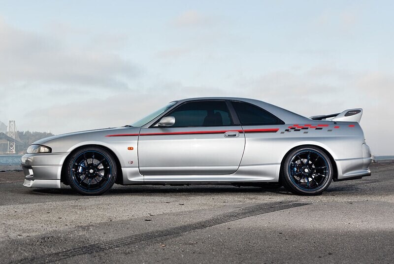 NISMO INSPIRED R-TUNE BODY STRIPE DECAL KIT : NISSAN SKYLINE R33
