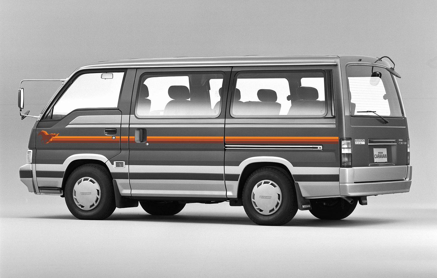KINGSTON BODY STRIPE DECAL KIT : NISSAN URVAN / CARAVAN / HOMY (E24)