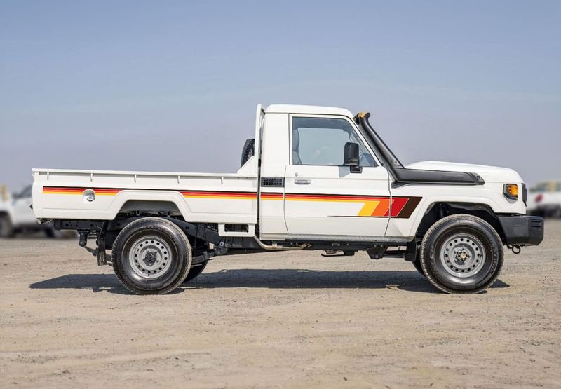 BROOME BODY STRIPES KIT : J75/J79-SERIES TOYOTA LAND CRUISER (SINGLE-CAB UTILITY)