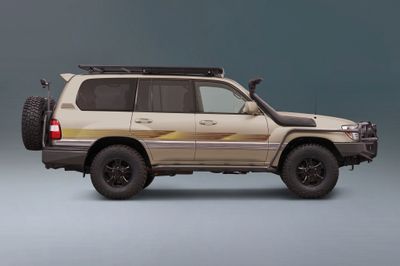VXR-III BODY STRIPES KIT : 100-SERIES TOYOTA LANDCRUISER