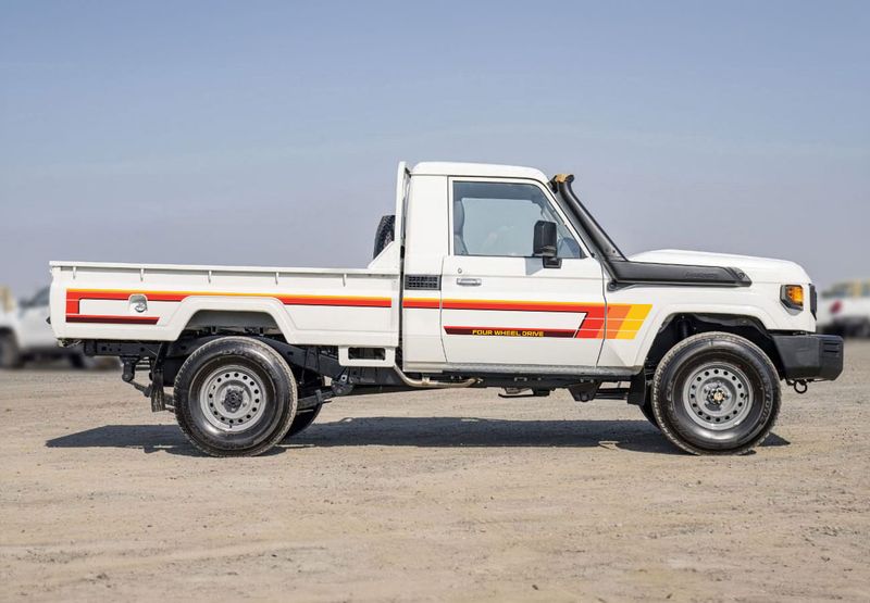 TWEED BODY STRIPES KIT : J75/J79-SERIES TOYOTA LAND CRUISER (SINGLE-CAB UTILITY)