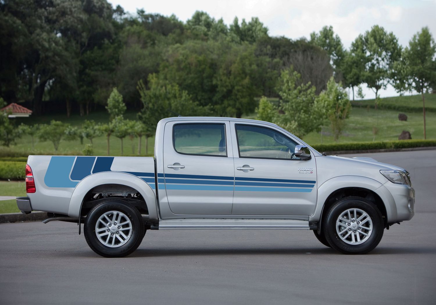 YAMAGATA BODY STRIPE KIT : GEN-7 TOYOTA HILUX (2004-2015)