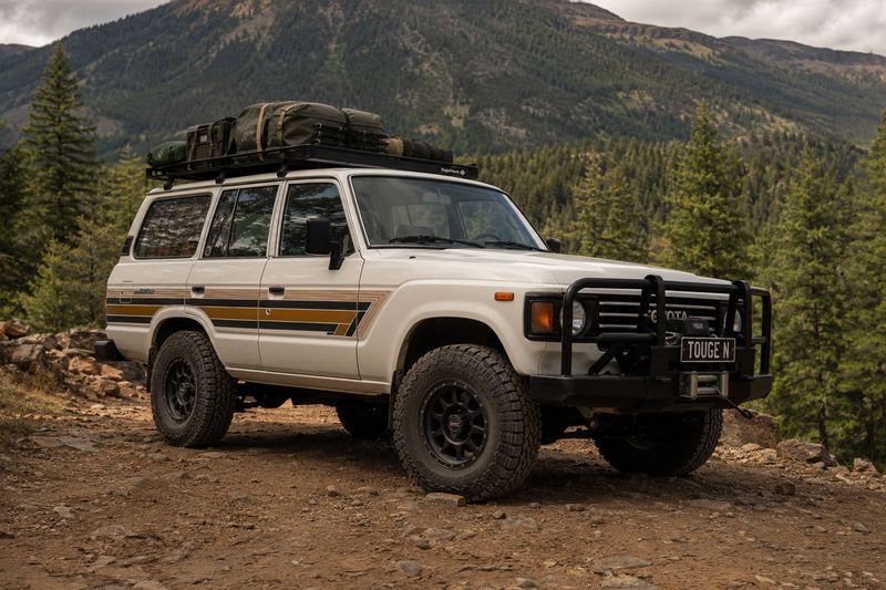 KIAH RIVER BODY STRIPE KIT : TOYOTA LAND CRUISER 60-SERIES
