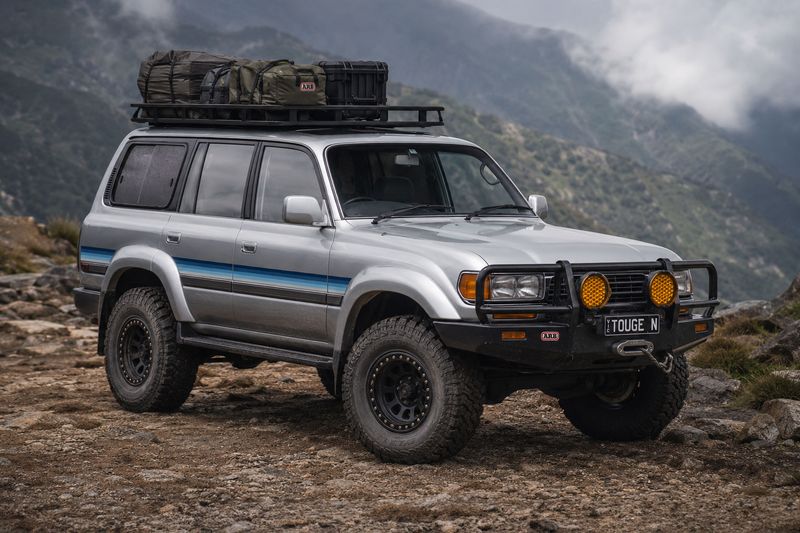 KILSYTH BODY STRIPE DECAL KIT : 1994-1997 J80 TOYOTA LAND CRUISER (WAGON)