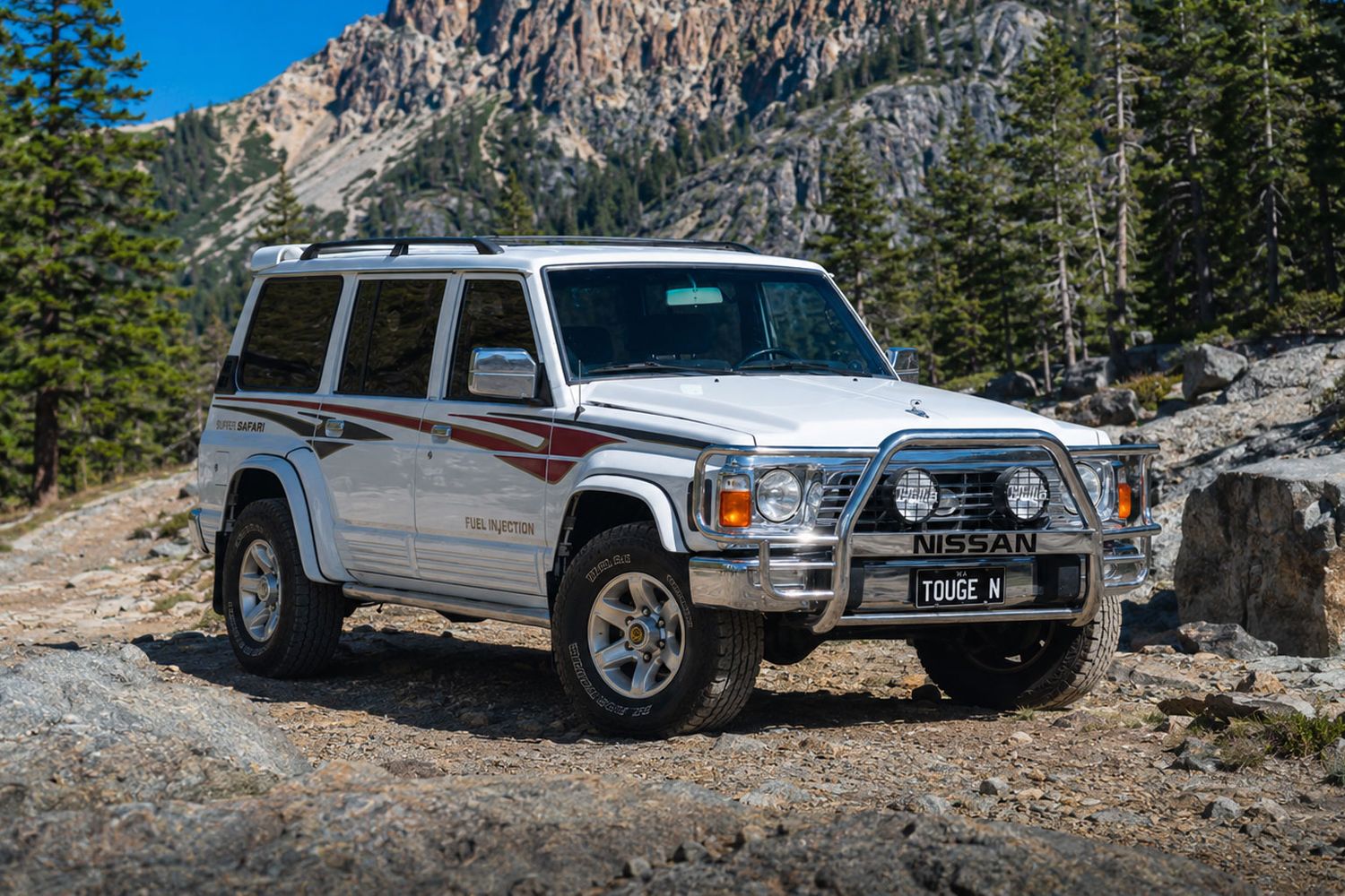 SUPER SAFARI TYPE-5 BODY STRIPES KIT : 1987-1997 GQ/Y60 NISSAN PATROL (WAGON)